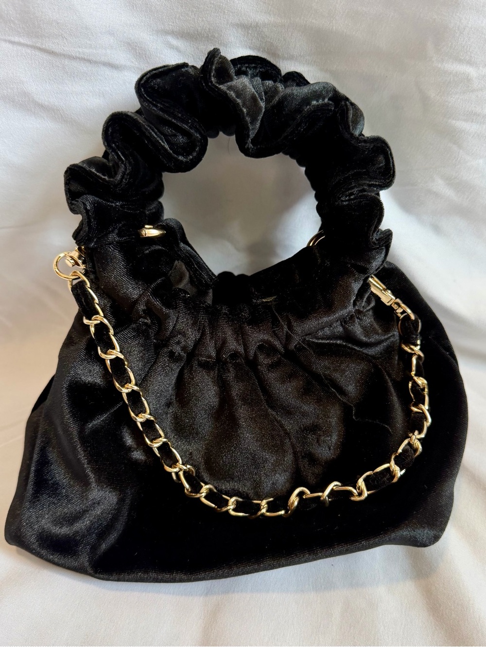 House of Harlow 1960 Black Velvet Mini Handbag Scrunch Handle Evening Bag